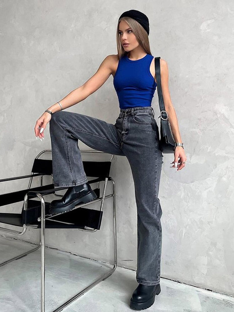 A Vintage Style Top with Delicate Timeless Details