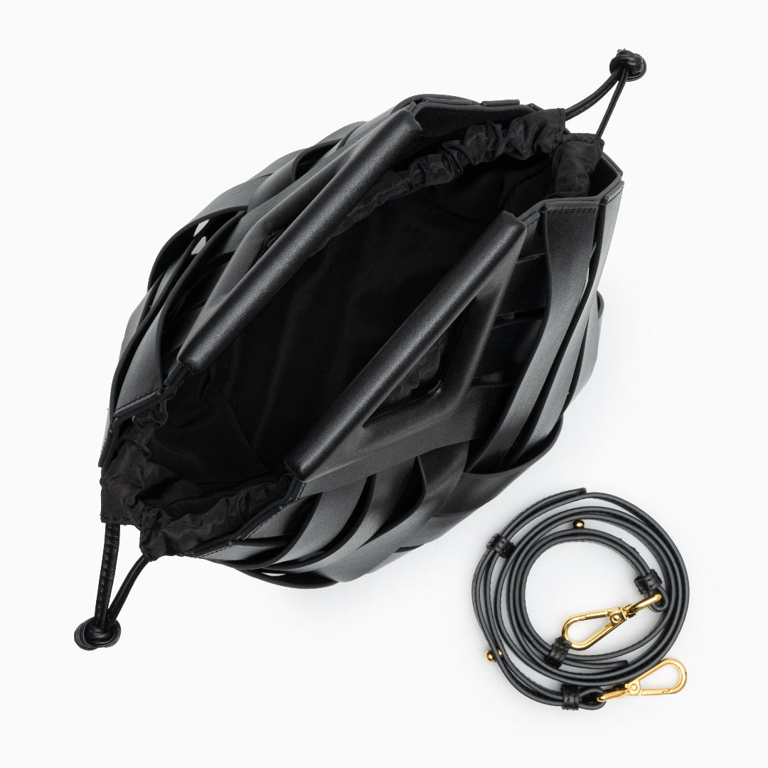 Well Tailored Bag with a Graceful Silhouette