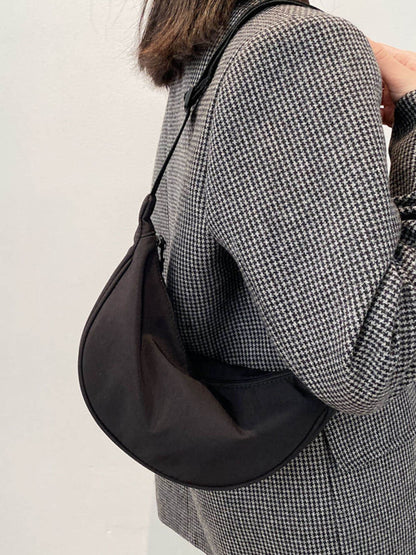 Sophisticated Bag with a Clean Classic Look