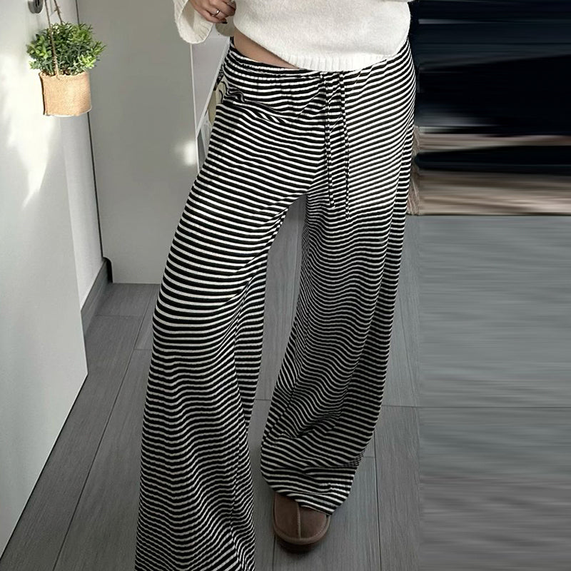 Well Tailored Pants with a Graceful Silhouette