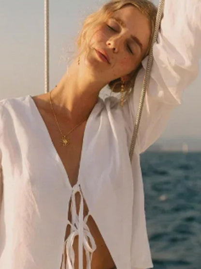Sophisticated Blouse with a Clean Classic Look