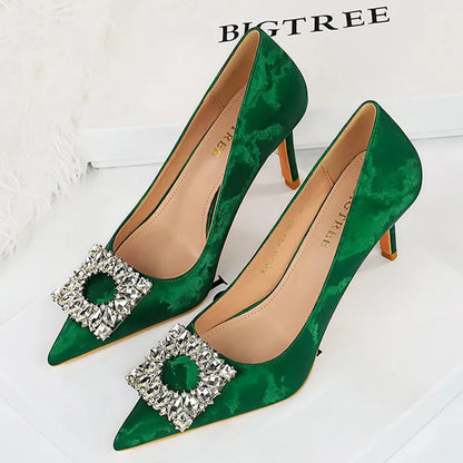 Well Tailored Heels with a Graceful Silhouette