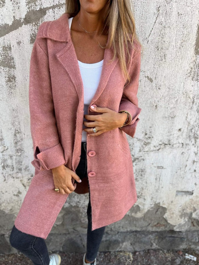 Elegantly Styled Coat for Everyday Wear