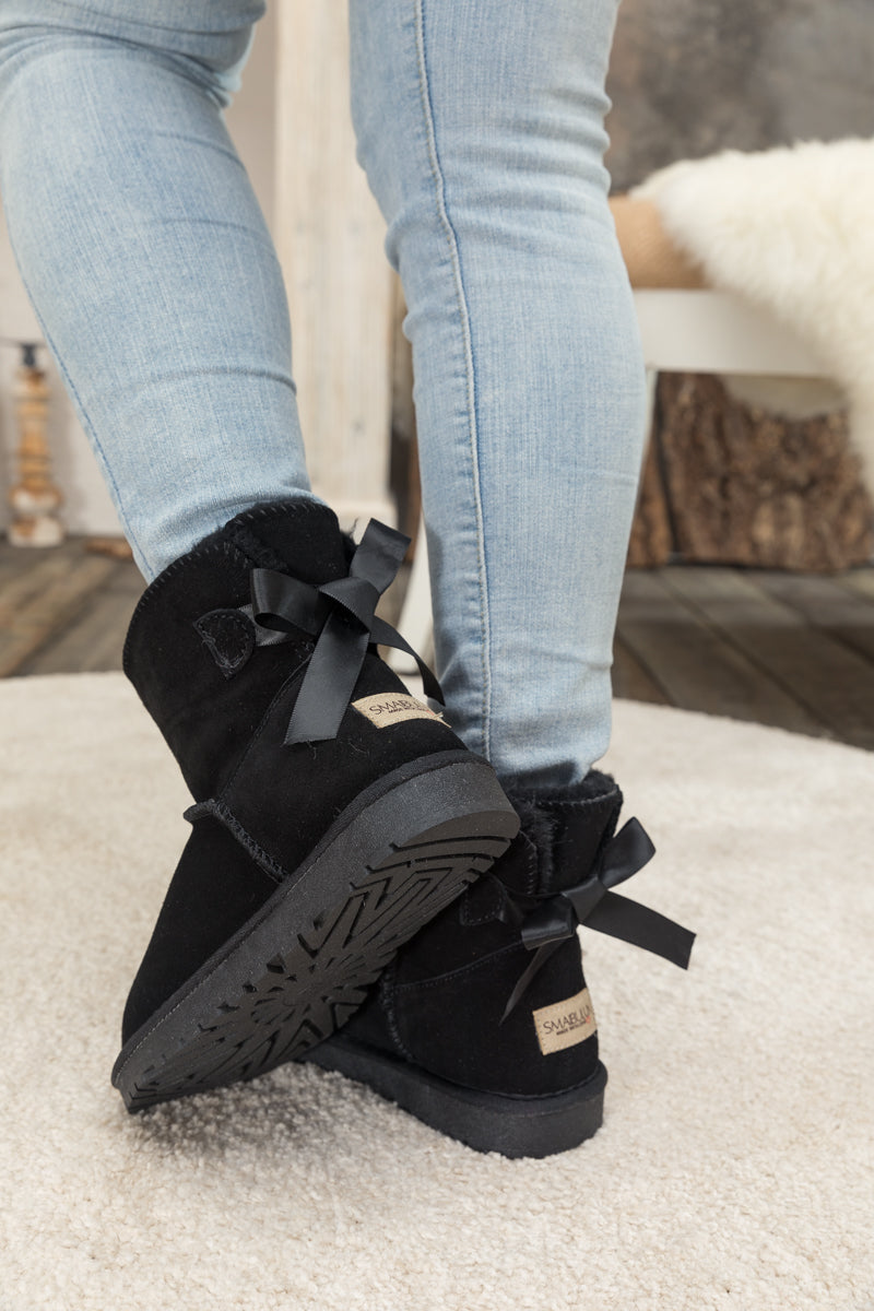 Polished Boots with an Effortless Classic Look