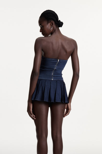Sophisticated Garment with a Clean Classic Look