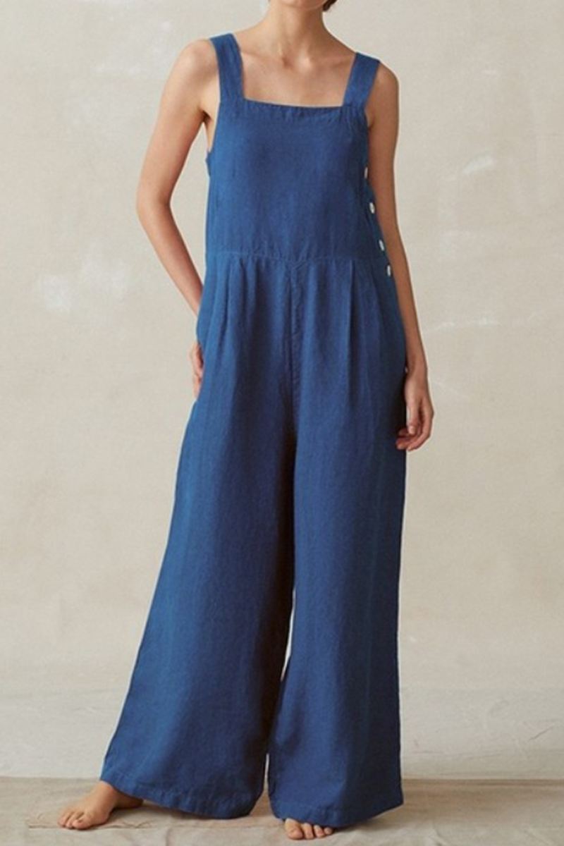 Sophisticated Garment with a Clean Classic Look