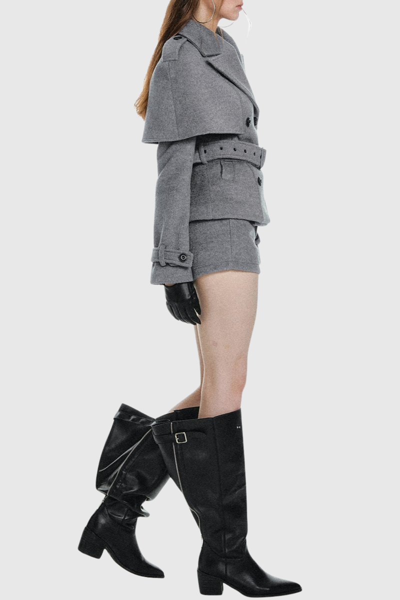 Elegantly Styled Coat for Everyday Wear