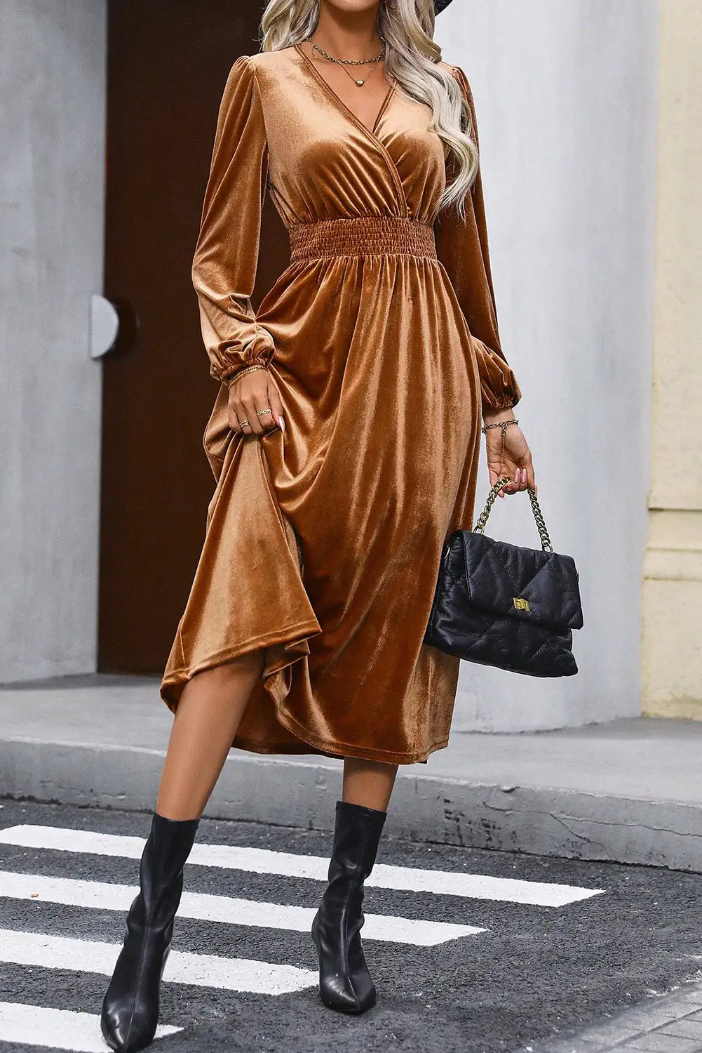 Sophisticated Dress with a Clean Classic Look