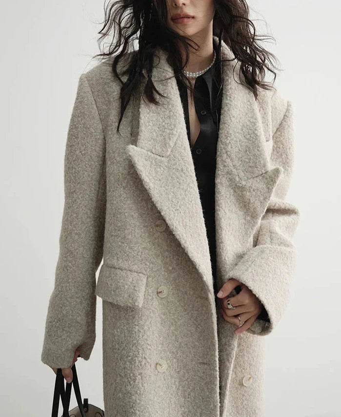 Elegantly Styled Coat for Everyday Wear