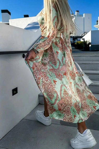 Classic Vintage & Enduringly Stylish Dress