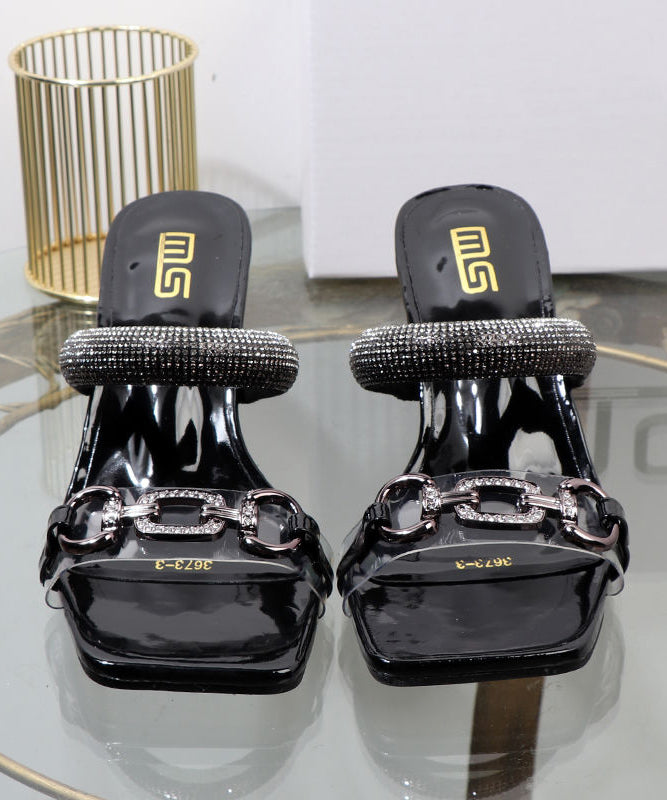 Effortlessly Elegant Sandals with a Timeless Design