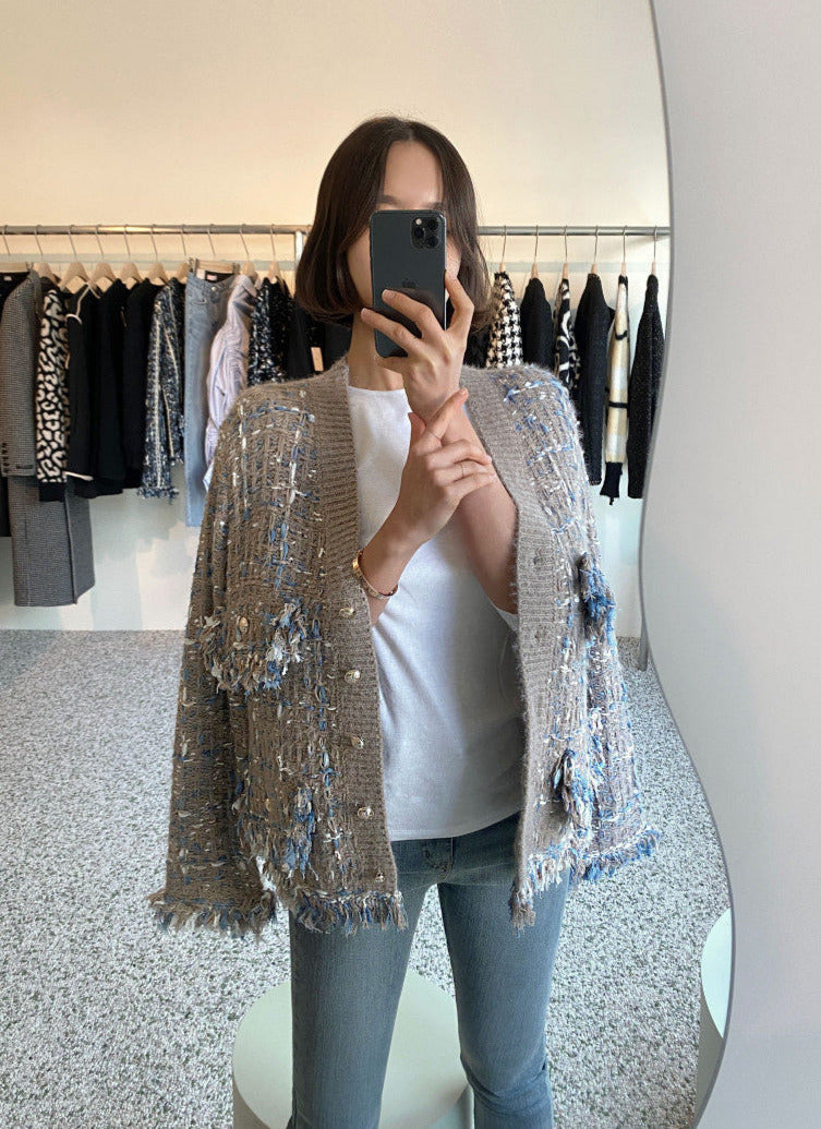 Gracefully Styled Cardigan for Any Occasion
