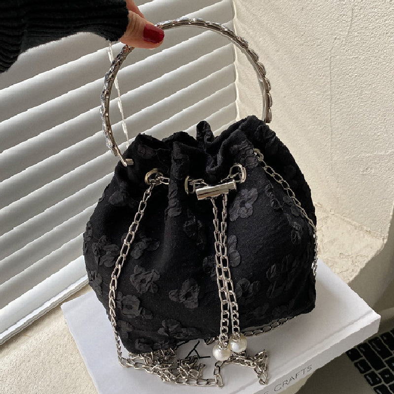 Effortlessly Elegant Bag with a Timeless Design