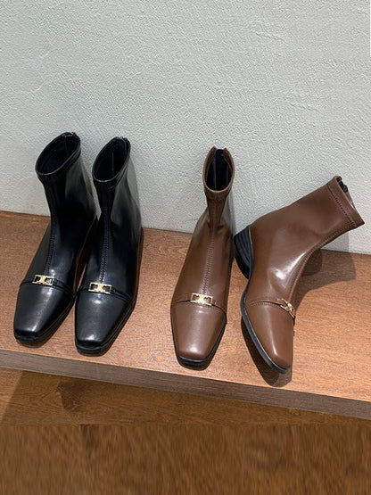 Polished Boots with an Effortless Classic Look