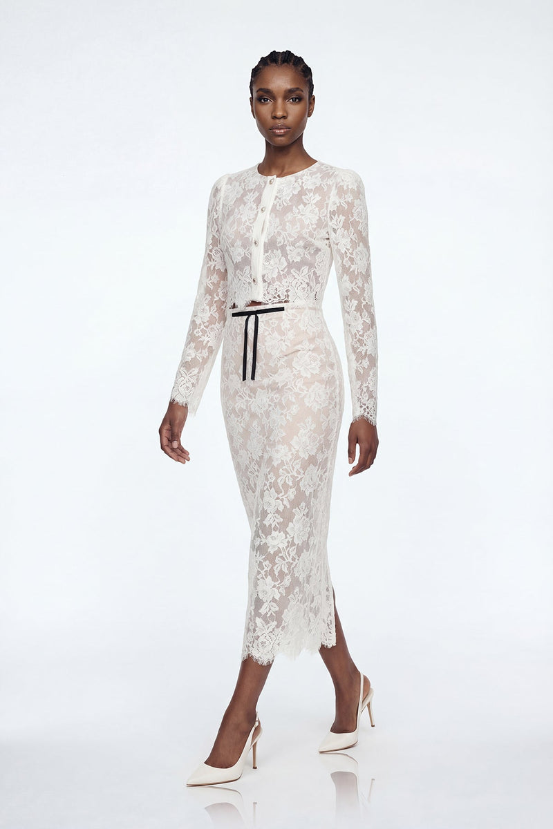 Sophisticated Garment with a Clean Classic Look