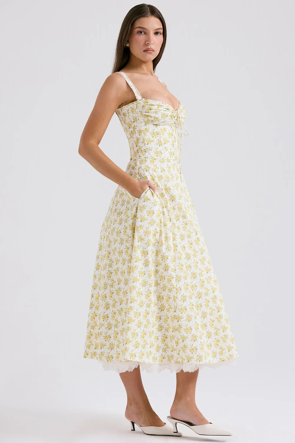 Gracefully Styled Garment for Any Occasion