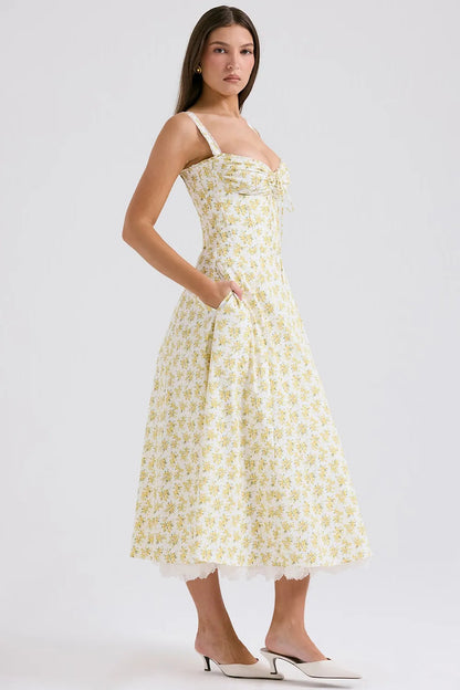 Gracefully Styled Garment for Any Occasion