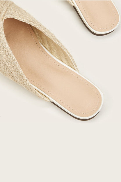 Beautifully Finished Garment in a Timeless Design