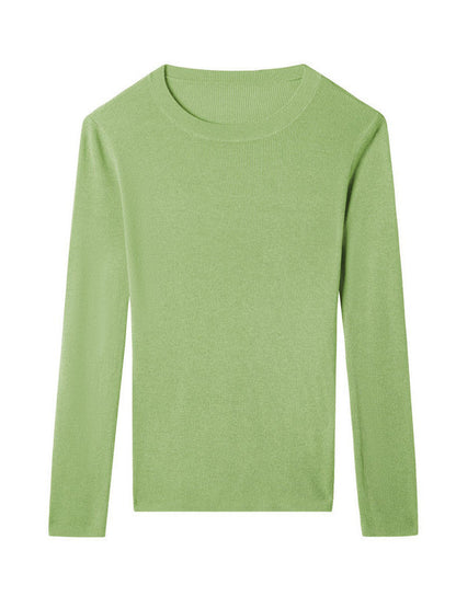 Well Tailored Sweater with a Graceful Silhouette