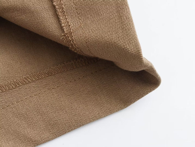 Effortlessly Elegant Garment with a Timeless Design