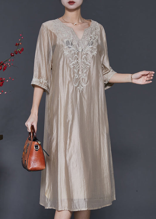 Beautifully Crafted Dress in a Classic Style