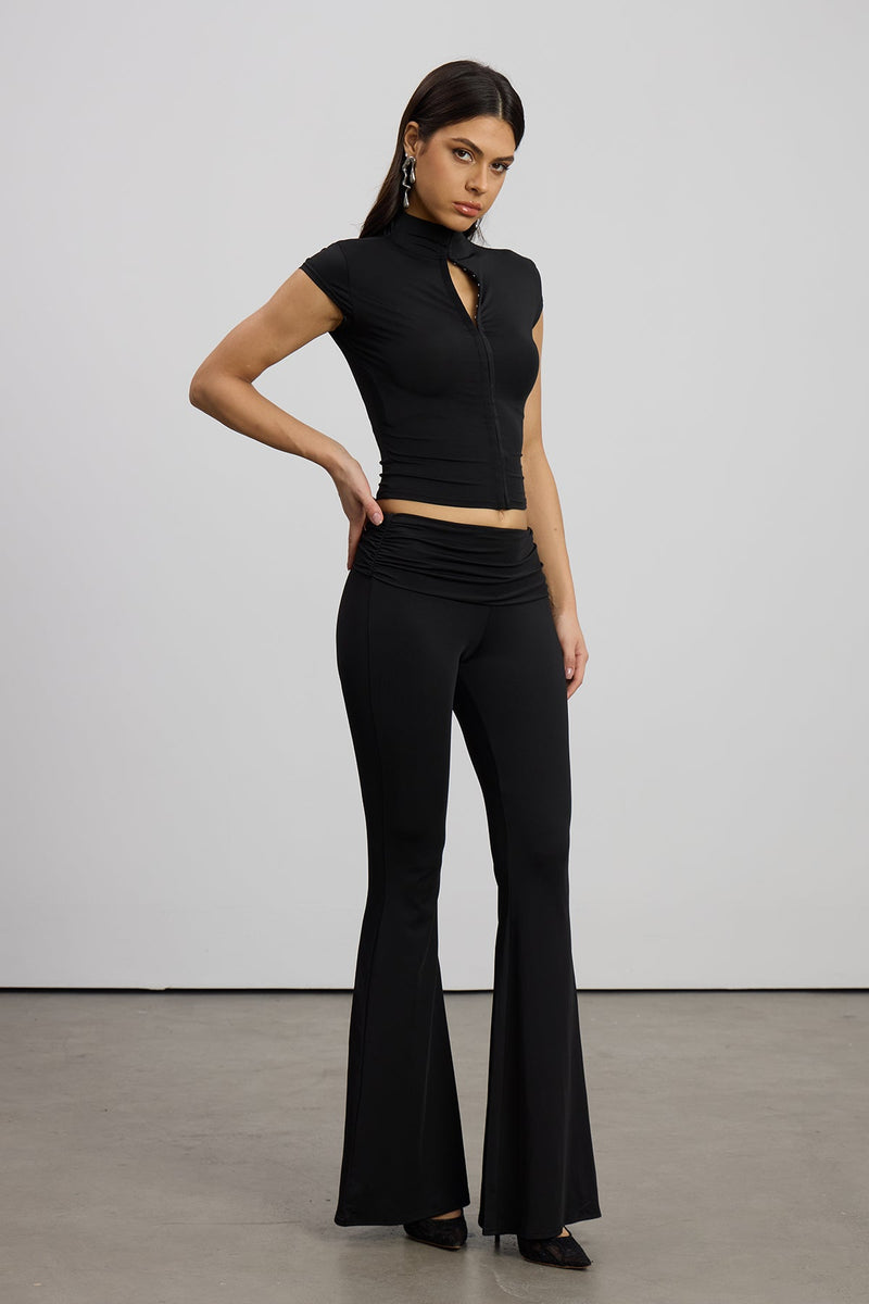 Gracefully Styled Pants for Any Occasion