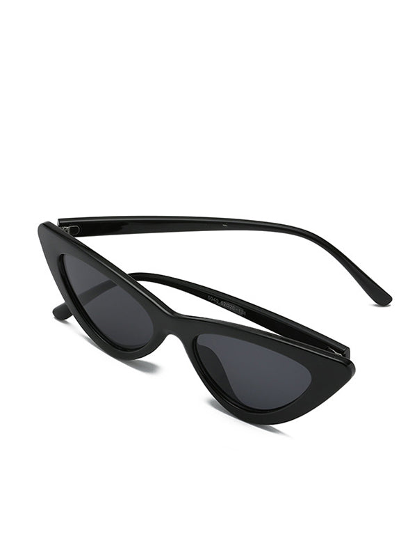 Sophisticated Garment with a Clean Classic Look