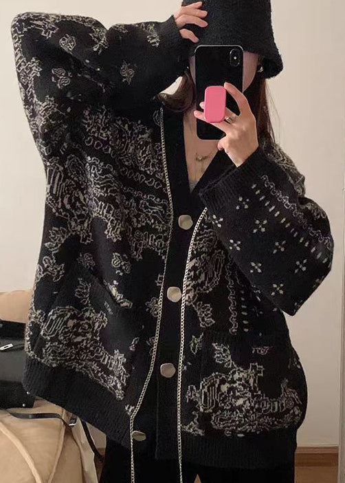 Elegantly Styled Cardigan for Everyday Wear
