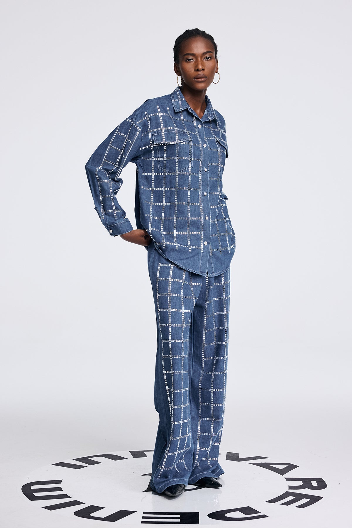 Well Tailored Shirt with a Graceful Silhouette