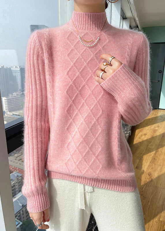 Effortlessly Elegant Sweater with a Timeless Design