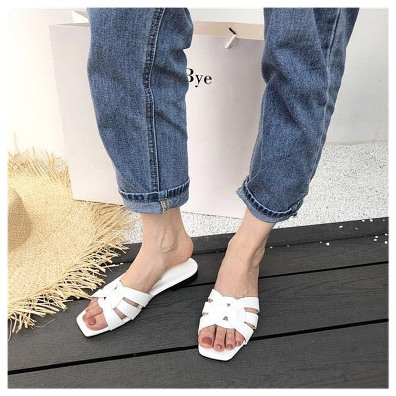 Elegantly Styled Sandals for Everyday Wear