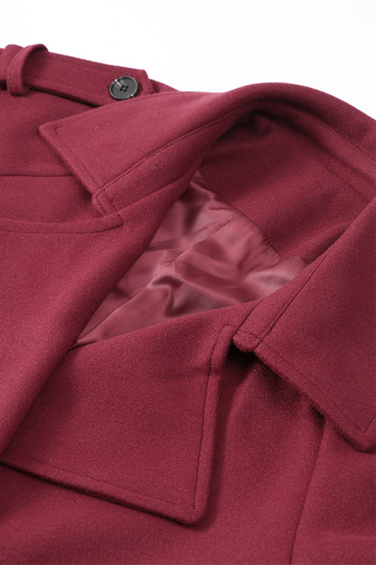 Sophisticated Garment with a Clean Classic Look