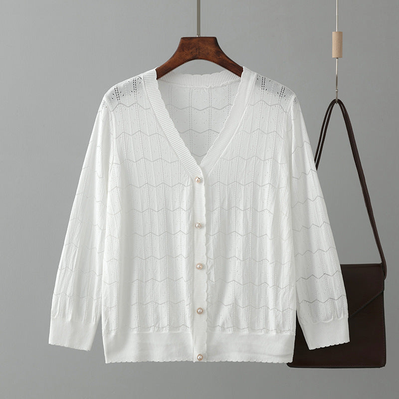 Effortlessly Elegant Cardigan with a Timeless Design