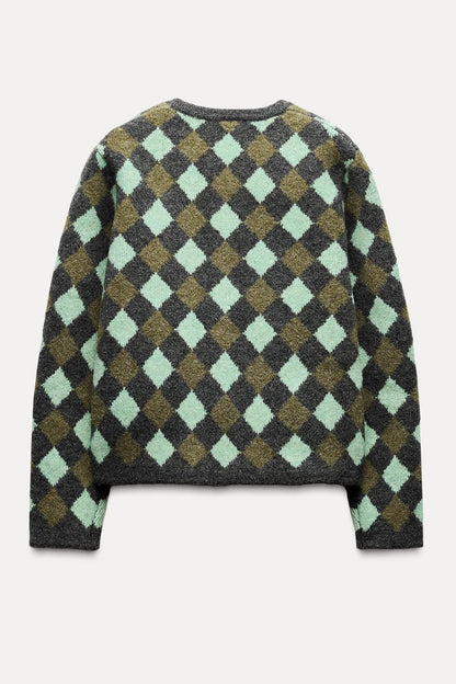 Effortlessly Elegant Cardigan with a Timeless Design