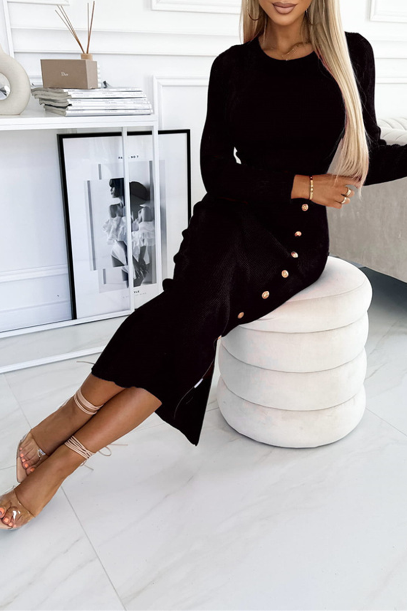 Sophisticated Dress with a Clean Classic Look