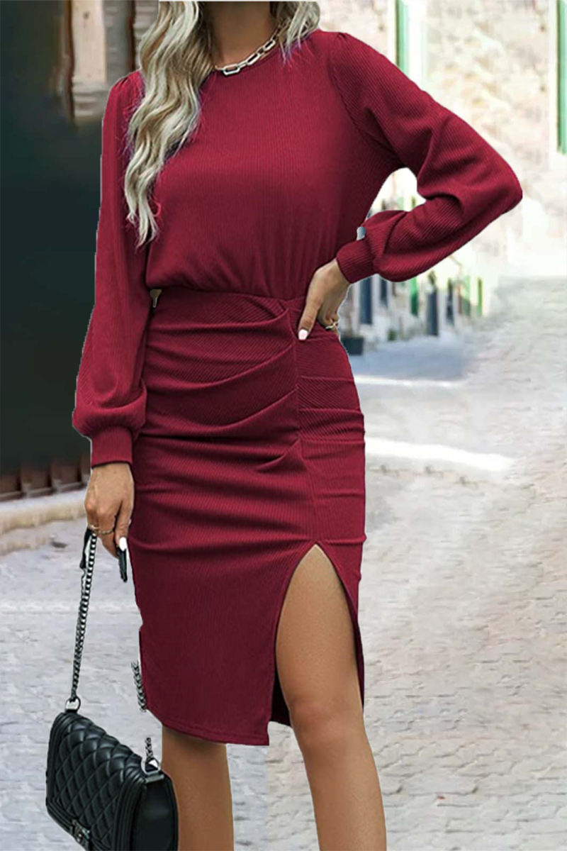 Effortlessly Elegant Dress with a Timeless Design