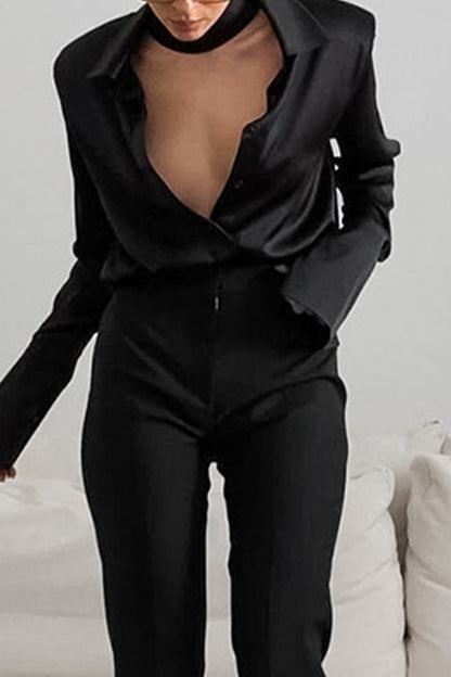 Sophisticated Blouse with a Clean Classic Look