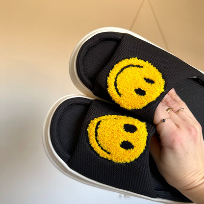 Classic Vintage Sandals with a Flattering Fit