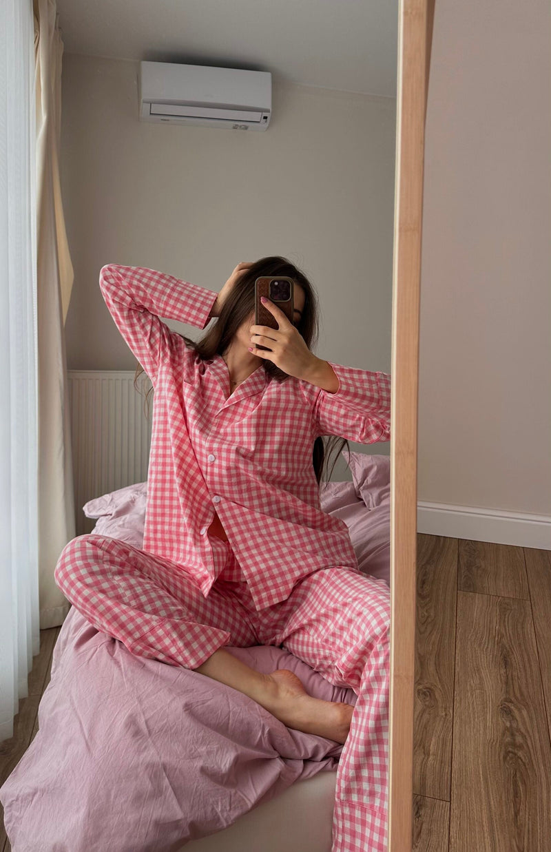 Beautifully Finished Garment in a Timeless Design