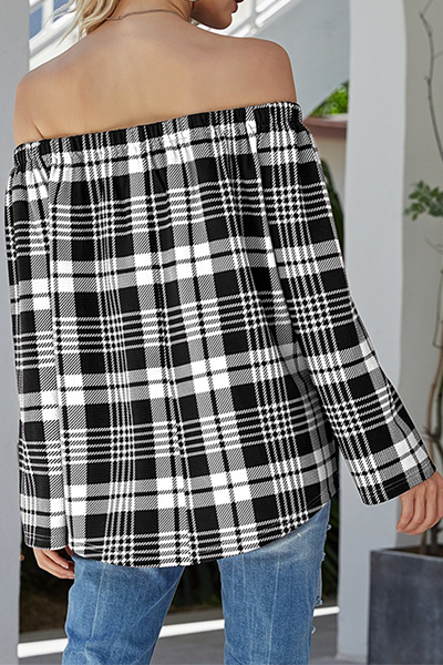 Gracefully Styled Top for Any Occasion