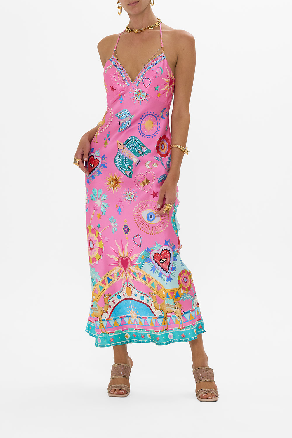 Well Tailored Dress with a Graceful Silhouette