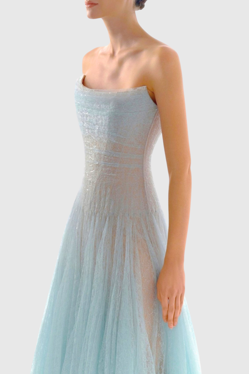 Classic Vintage & Enduringly Stylish Dress