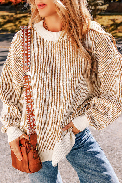 Effortlessly Elegant Sweater with a Timeless Design