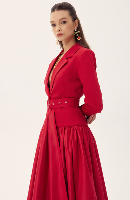Polished Dress with an Effortless Classic Look