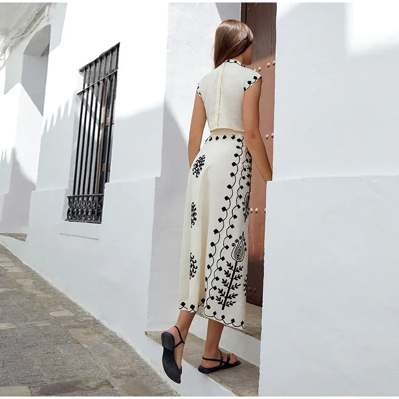 Polished Top with an Effortless Classic Look
