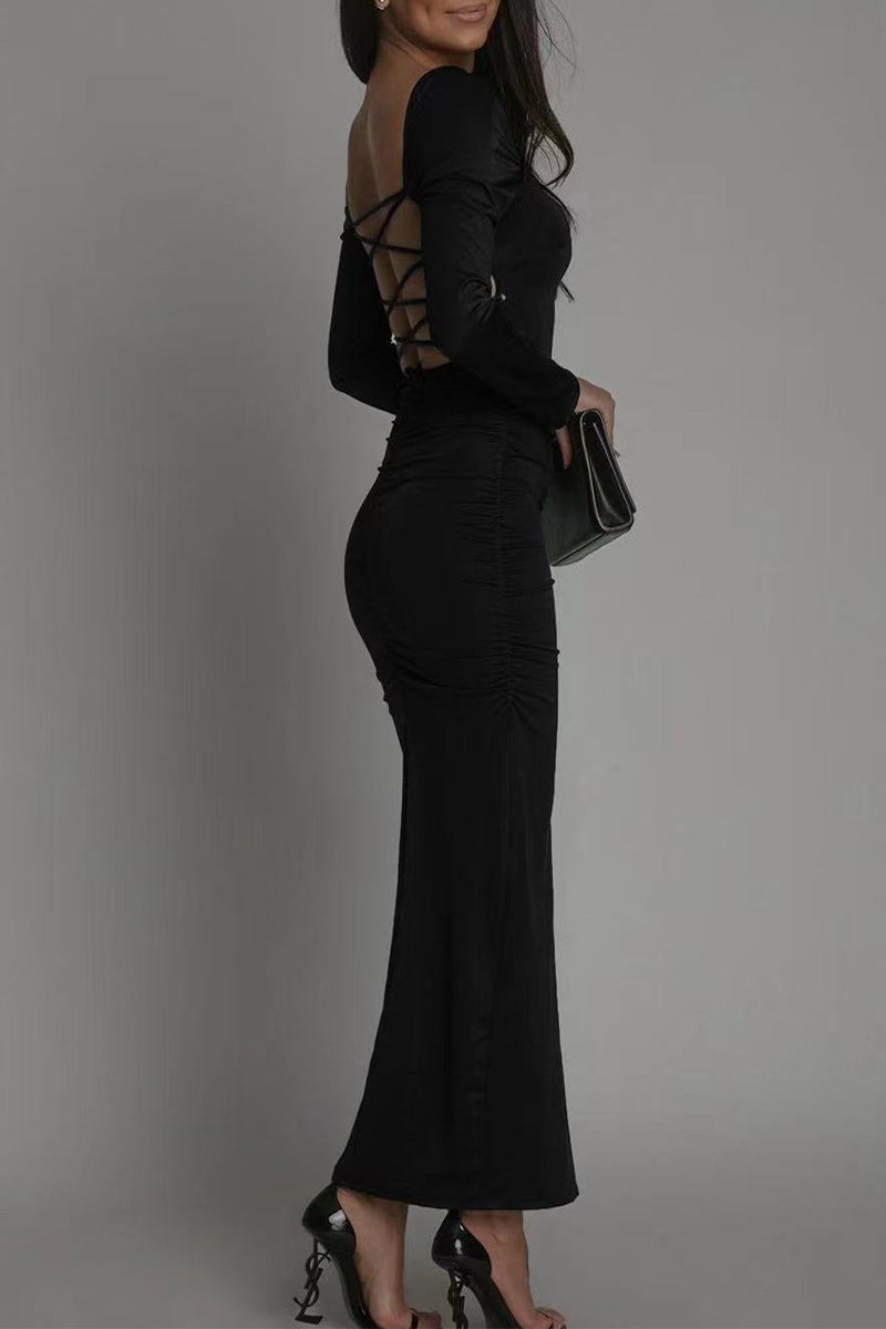Well Tailored Dress with a Graceful Silhouette