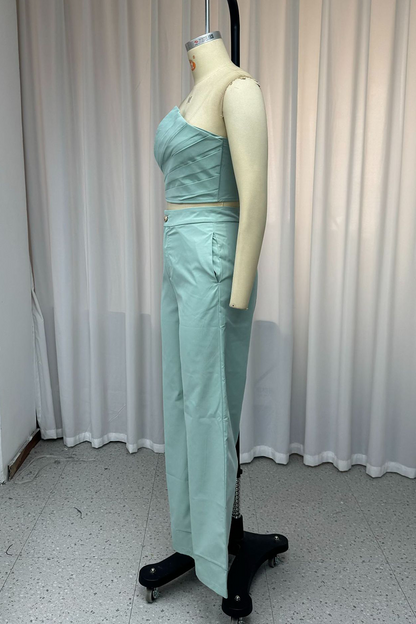 Well Tailored Garment with a Graceful Silhouette
