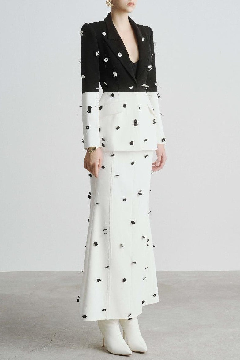 Well Tailored Garment with a Graceful Silhouette
