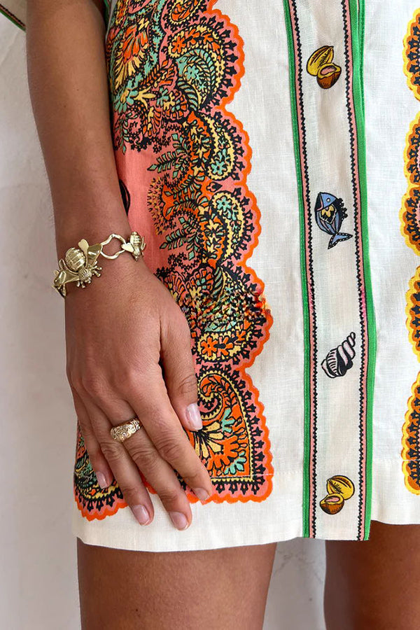 Classic Vintage Dress with a Flattering Fit