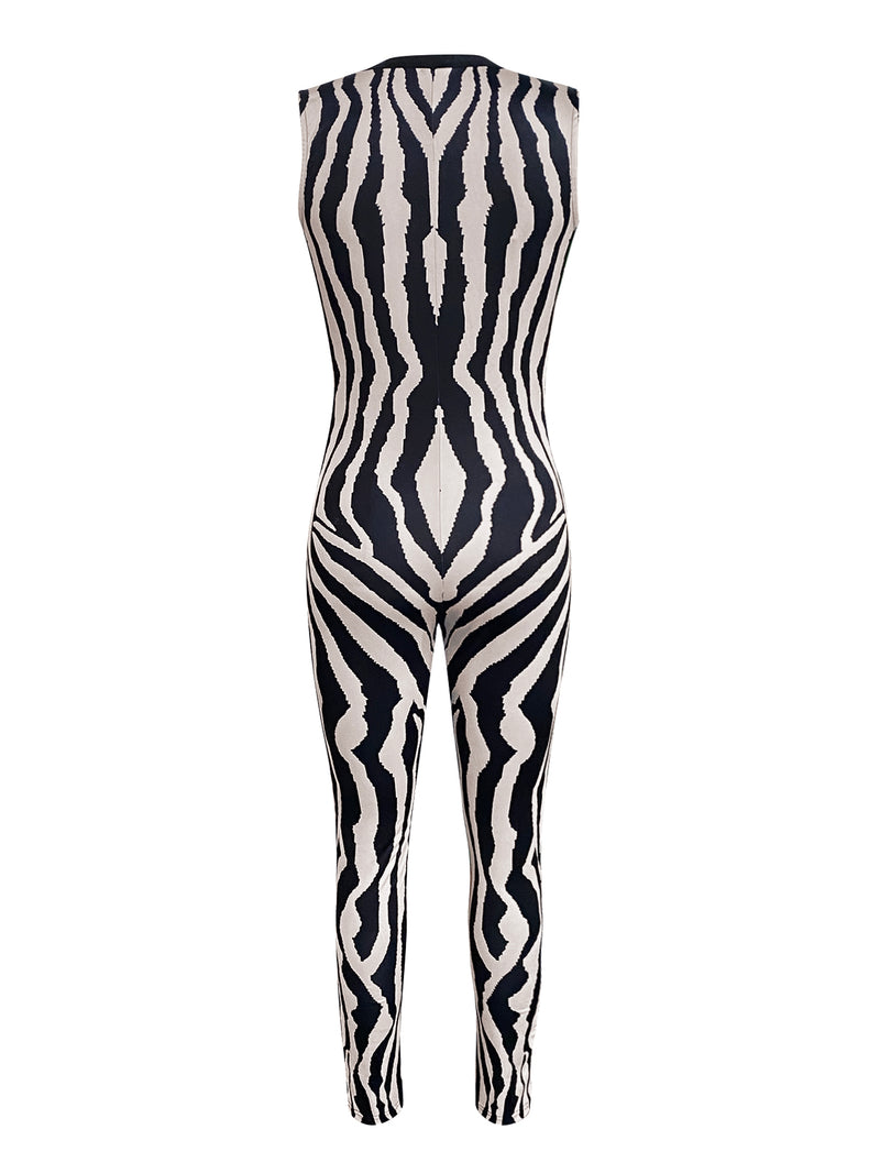 Effortlessly Elegant Garment with a Timeless Design